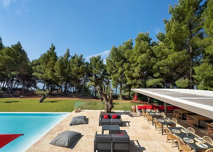 Amantes And ניקיטי