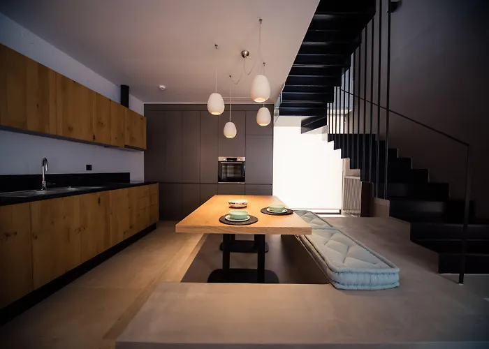 Amantes And 3* 尼基季