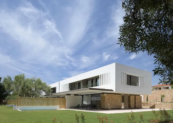 Amantes And 尼基季