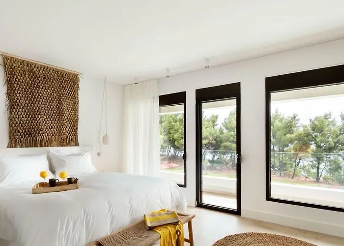 Amantes And 3* 尼基季